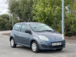 Blue Used 2009 Renault Twingo Hatchback | £695 (Fair price)