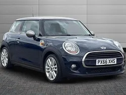 Lapisluxury blue Used 2016 Mini Cooper Seven Hatchback | £5,990 (Fair price)