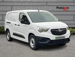 Jade white New 2025 Vauxhall Combo MPV | £15,990 (Super price)