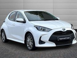 White Used 2023 Toyota Yaris Hybrid Hatchback | £17,295 (Fair price)