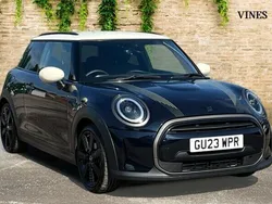 Black Used 2023 Mini Cooper Hatch Hatchback | £22,048 (Fair price)