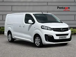White Used 2019 Vauxhall Vivaro Sportive Van | £9,995 (Fair price)