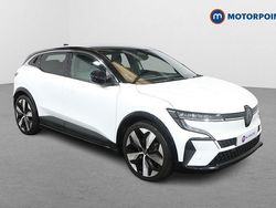 White Used 2022 Renault Megane E-Tech Techno Hatchback | £17,999 (Fair price)