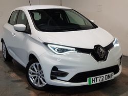 White Used 2022 Renault Rapid SE Hatchback | £12,498 (A bit pricey)