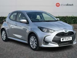 Silver Used 2021 Toyota Yaris Hybrid Hatchback | £14,571 (Good price)