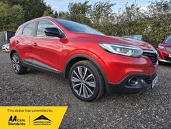Red Used 2017 Renault Kadjar Signature SUV | £6,000 (Good price)