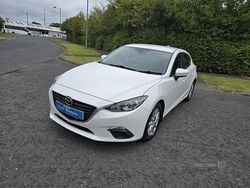 White Used 2014 Mazda 3 Hatchback | £4,688 (Fair price)