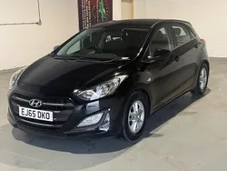 Black Used 2015 Hyundai i30 SE Hatchback | £2,695 (Super price)