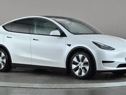 White Used 2023 Tesla Model Y RWD SUV | £24,498 (Fair price)