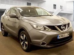 Grey Used 2016 Nissan Qashqai N-Connecta SUV | £6,990 (Fair price)