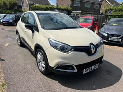 Cream Used 2015 Renault Captur Dynamique SUV | £5,999 (Fair price)