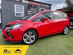 Red Used 2015 Vauxhall Zafira Tourer SRi MPV | £4,095 (Good price)
