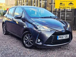 Grey Used 2017 Toyota Yaris Hybrid Hatchback | £8,988 (Fair price)