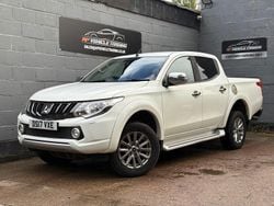 White Used 2017 Mitsubishi L200 Pickup | £12,995 (Good price)