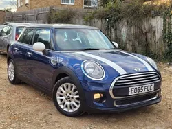 Blue Used 2015 Mini Cooper Hatch Hatchback | £7,699 (Good price)