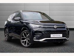 Black Used 2025 VW Tiguan R-line SUV | £34,495 (Fair price)