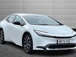 Platinum white pearl Used 2024 Toyota Prius Hatchback | £33,150