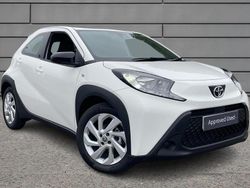 Juniper blue New 2025 Toyota Aygo X PURE SUV | £14,881