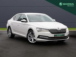 Candy white Used 2020 Skoda Superb SE L Hatchback | £20,995 (Fair price)