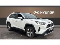White Used 2019 Toyota RAV4 Hybrid Design SUV | £18,143 (Fair price)