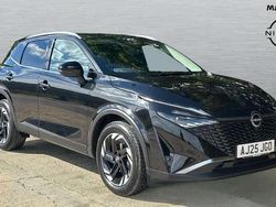 Black New 2025 Nissan Qashqai N-Connecta SUV | £25,250