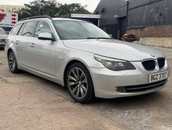 Silver Used 2010 BMW 520 Estate | £1,995 (Fair price)