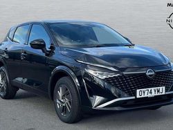 Black Used 2024 Nissan Qashqai Acenta Premium SUV | £19,604