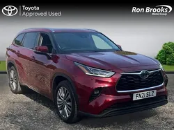 Red Used 2021 Toyota Highlander SUV | £32,400 (Fair price)
