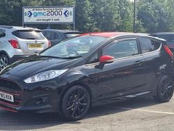Black Used 2015 Ford Fiesta Zetec Hatchback | £5,295 (Fair price)