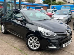 Black Used 2016 Renault Clio IV Dynamique Hatchback | £6,980 (Fair price)