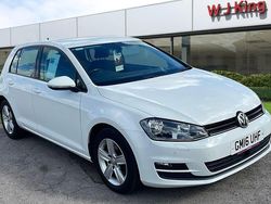 White Used 2016 VW Golf VII Edition Hatchback | £11,165 (Fair price)
