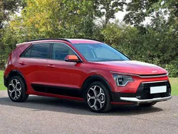 Red Used 2023 Kia Niro 3 SUV | £23,750 (Fair price)