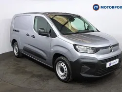 Grey New 2025 Citroën Berlingo MPV | £17,699 (Fair price)