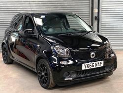 Black Used 2016 Smart ForFour Hatchback | £7,450 (Expensive)