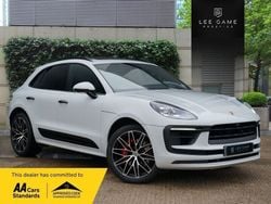 White Used 2023 Porsche Macan SUV | £64,995 (Expensive)
