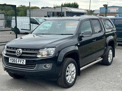 Black Used 2015 VW Amarok Highline Pickup | £14,995 (Fair price)