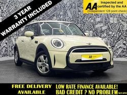 White Used 2021 Mini Cooper Classic Hatchback | £12,795 (Good price)