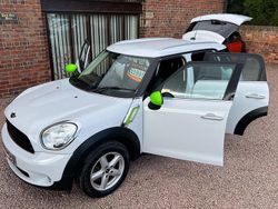 White Used 2013 Mini One Countryman SUV | £3,795 (Fair price)