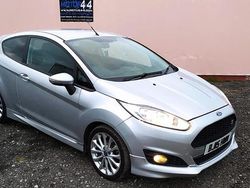 Silver Used 2015 Ford Fiesta Zetec Hatchback | £3,499 (Fair price)