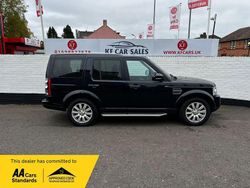 Black Used 2014 Land Rover Discovery 4 SE SUV | £15,995 (Fair price)