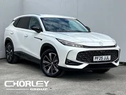 White Used 2025 MG HS Trophy SUV | £27,441