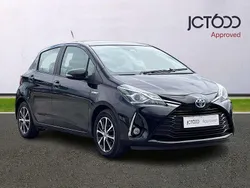 Black Used 2018 Toyota Yaris Hybrid Hatchback | £11,330 (Fair price)