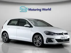 White Used 2020 VW Golf VII GTE Hatchback | £18,300 (Fair price)