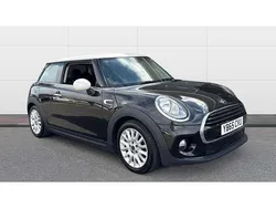 Black Used 2016 Mini Cooper Hatch Hatchback | £10,490 (Fair price)
