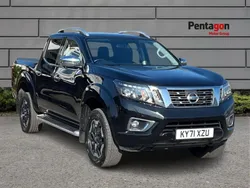 Black Used 2021 Nissan Navara Tekna Pickup | £16,995 (Super price)