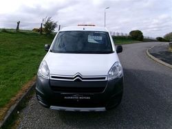 White Used 2016 Citroën Berlingo XTR MPV | £6,300 (Fair price)