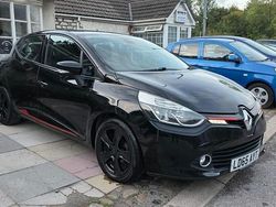 Black Used 2015 Renault Clio IV Dynamique Hatchback | £3,999 (Super price)