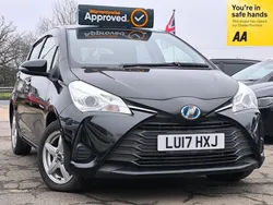 Black Used 2017 Toyota Yaris Hybrid Hatchback | £8,495 (Super price)