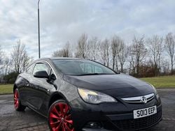 Black Used 2013 Vauxhall Astra GTC SRi Hatchback | £2,495 (Fair price)