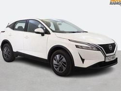 White Used 2023 Nissan Qashqai Acenta Premium SUV | £17,895 (Good price)